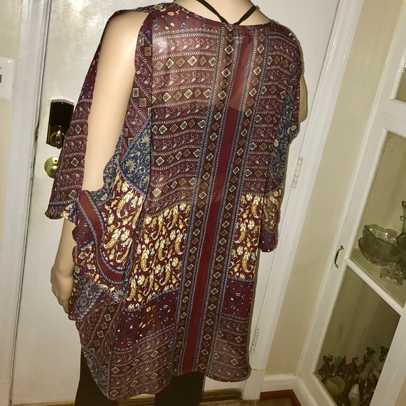 Gold / Burgundy Cut Out Kimono - Picture 2 of 14